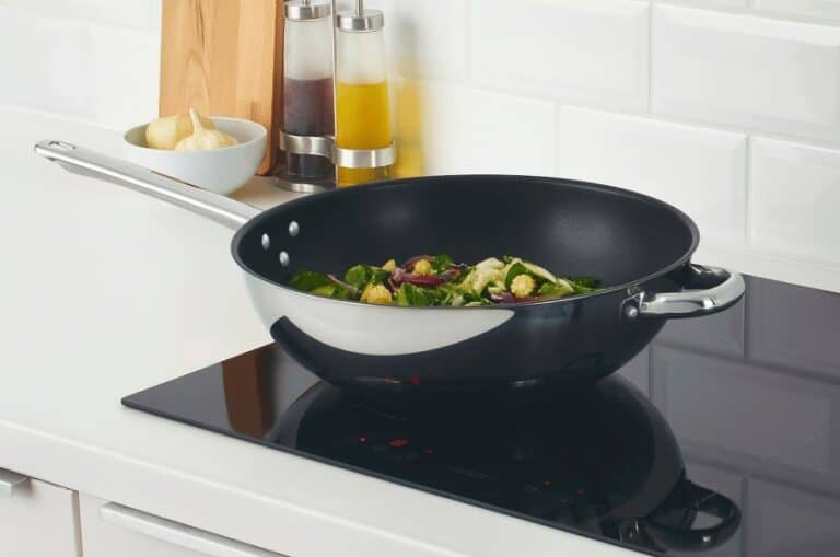 Using a Wok on an Electric Stove: Tips and Techniques插图3