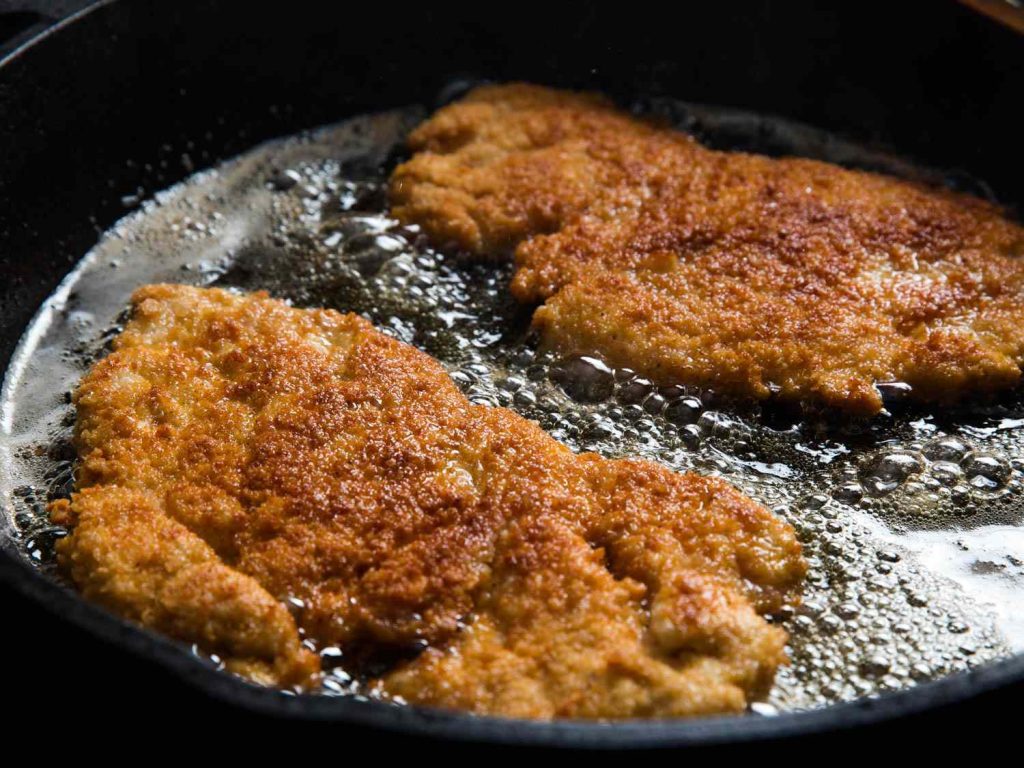 Perfectly Cooked Chicken Cutlets on the Stove插图1