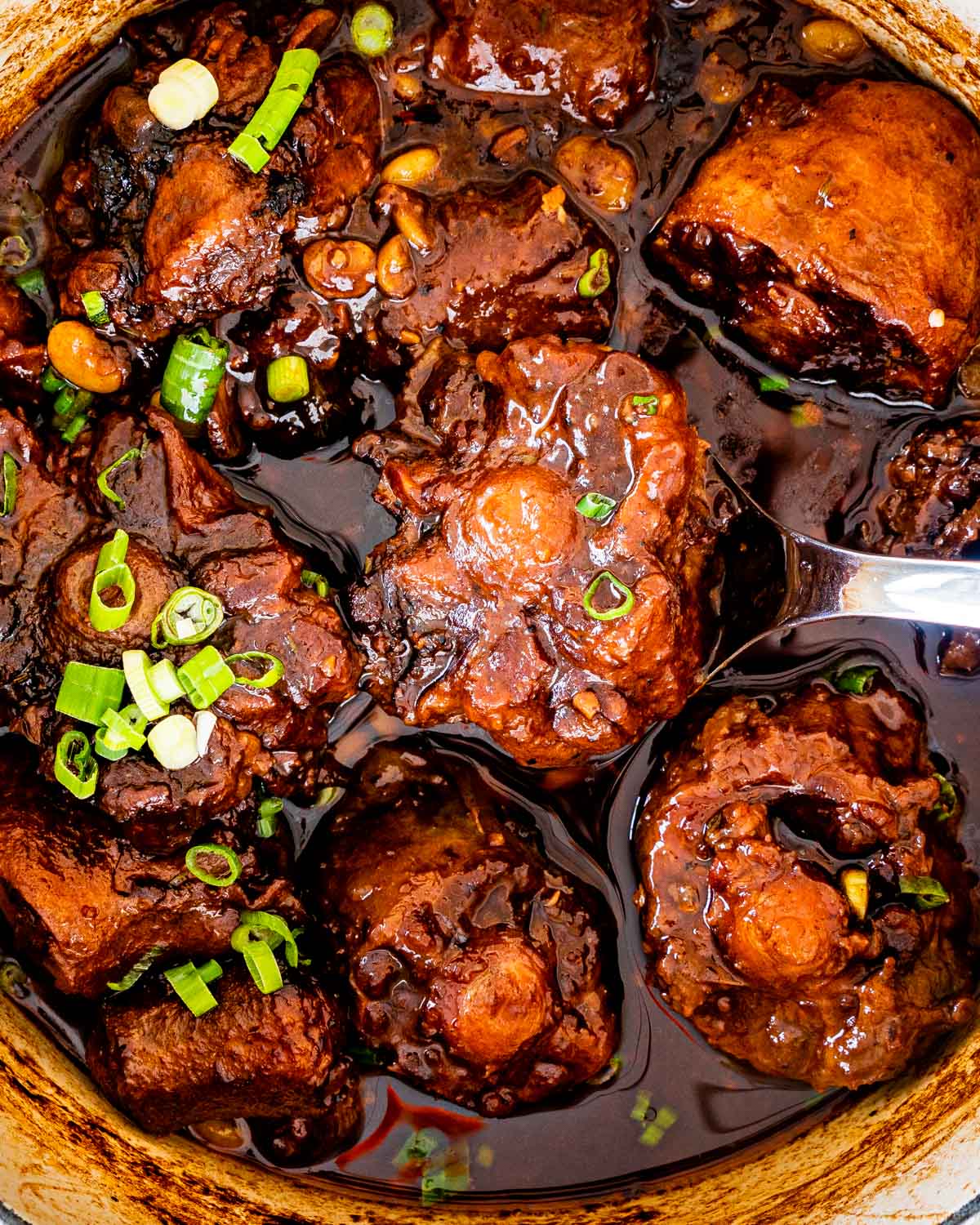 Perfectly Tender Oxtails: How Long to Boil Them on the Stove缩略图