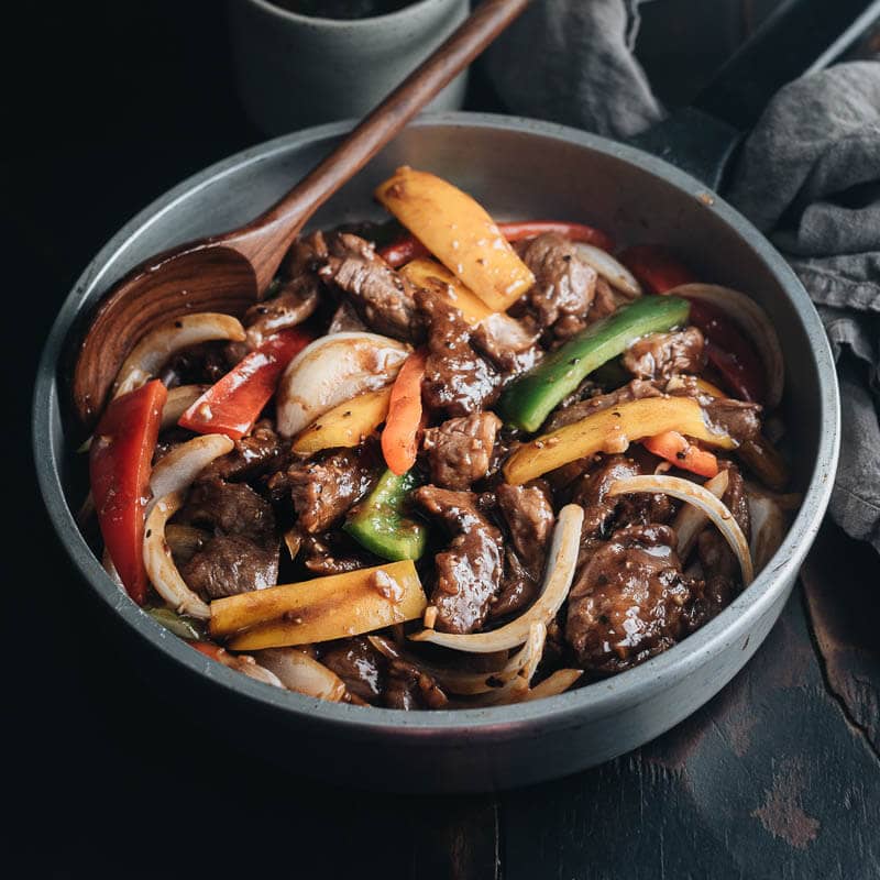 cook pepper steak on the stove