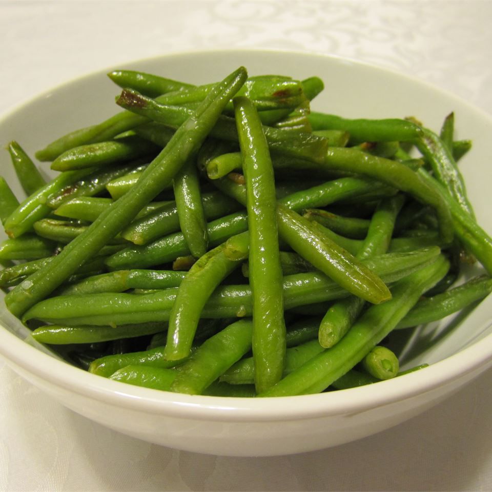 boil fresh green beans on  stove