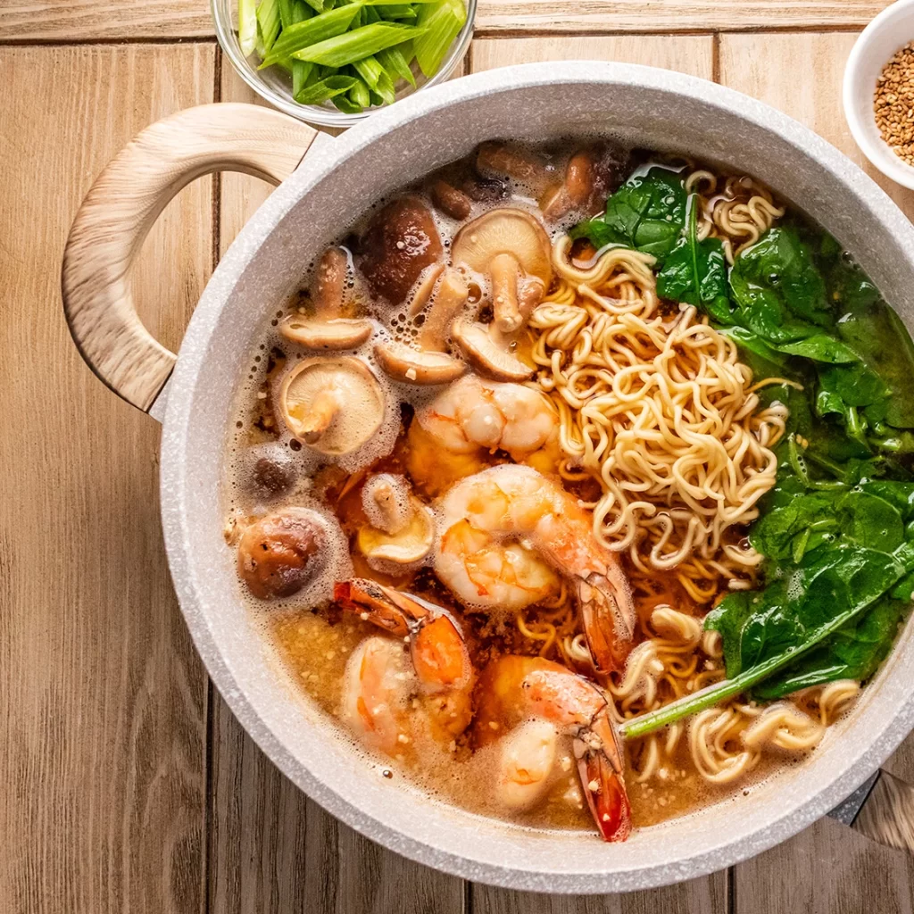 how to cook ramen noodles on the stove