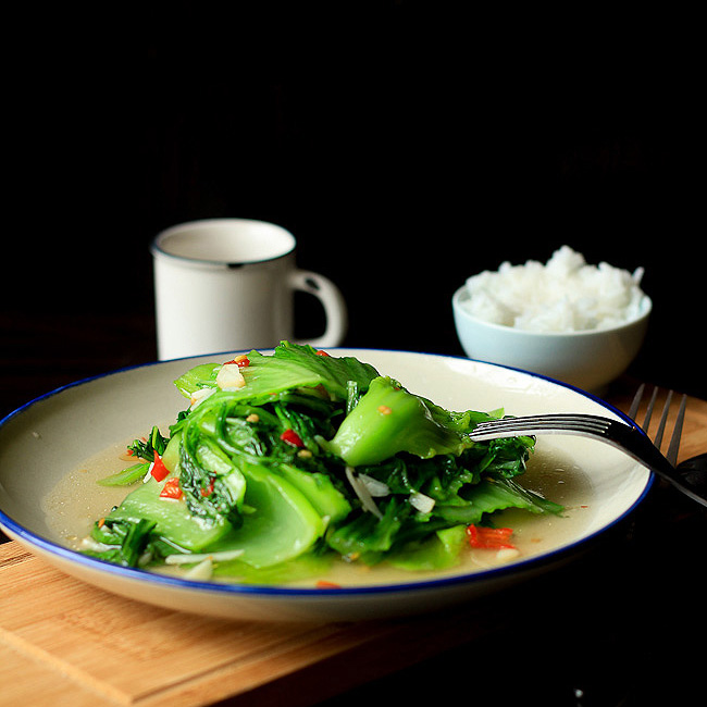 how long to cook mustard greens on stove